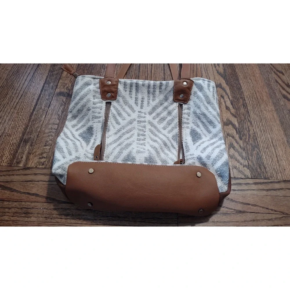Myra Bag Canvas Leather Geometric Tote Bag Grey Brown Embossed Floral S-2244